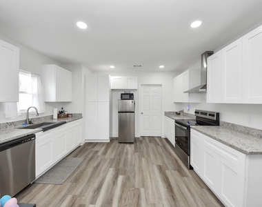 3029 Beulah Street - Photo Thumbnail 5