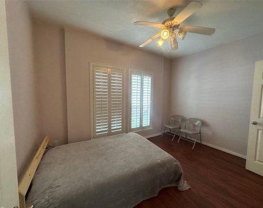 7131 Harmony Cove - Photo Thumbnail 10