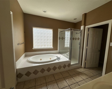 7131 Harmony Cove - Photo Thumbnail 8