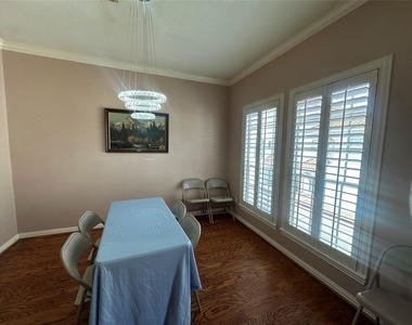 7131 Harmony Cove - Photo Thumbnail 6