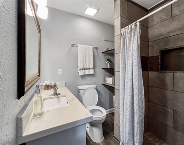 6347 Limestone Street - Photo Thumbnail 12