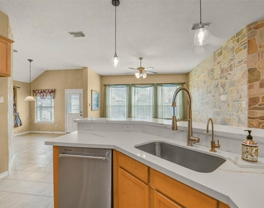 18930 Magnolia Arbor Lane - Photo Thumbnail 11