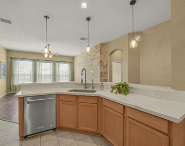 18930 Magnolia Arbor Lane - Photo Thumbnail 12