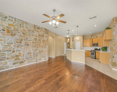 18930 Magnolia Arbor Lane - Photo Thumbnail 5