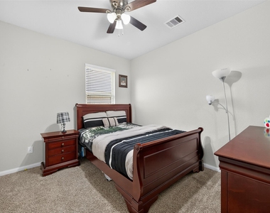 13935 Manobrook Court - Photo Thumbnail 32