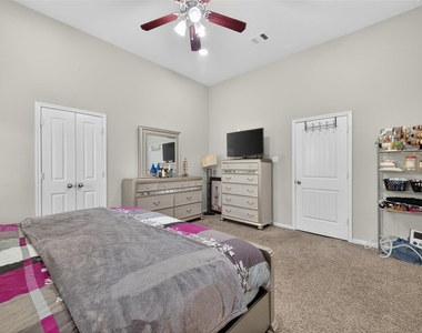 13935 Manobrook Court - Photo Thumbnail 37