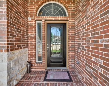 13935 Manobrook Court - Photo Thumbnail 6