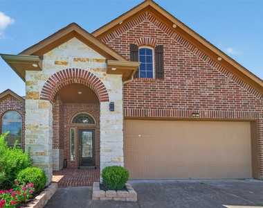 13935 Manobrook Court - Photo Thumbnail 5
