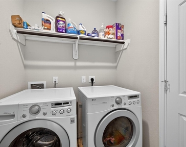 13935 Manobrook Court - Photo Thumbnail 26