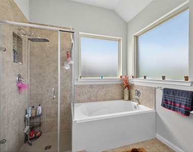 13935 Manobrook Court - Photo Thumbnail 34