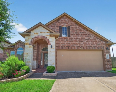 13935 Manobrook Court - Photo Thumbnail 4