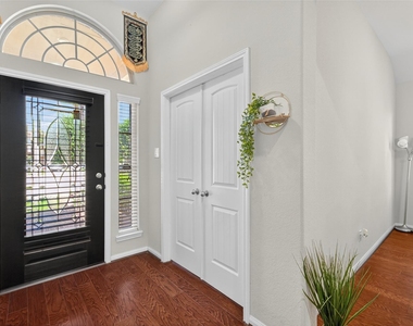 13935 Manobrook Court - Photo Thumbnail 7