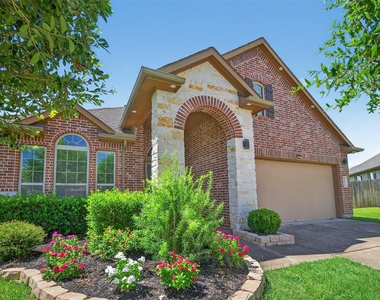 13935 Manobrook Court - Photo Thumbnail 2