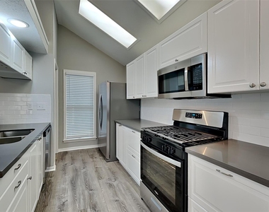 17326 Masonridge Drive - Photo Thumbnail 5
