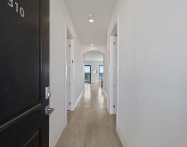 199 Waterpoint Court - Photo Thumbnail 16