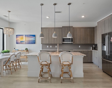 199 Waterpoint Court - Photo Thumbnail 9