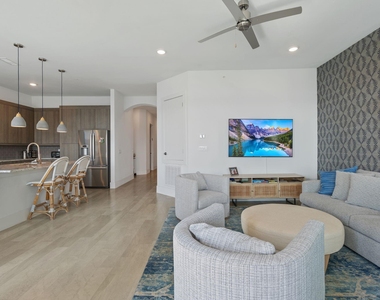 199 Waterpoint Court - Photo Thumbnail 14