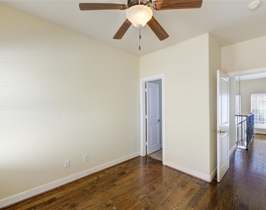 5813 Washington Avenue - Photo Thumbnail 31