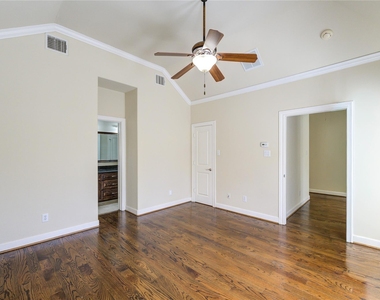 5813 Washington Avenue - Photo Thumbnail 23