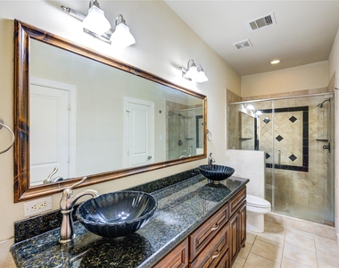 5813 Washington Avenue - Photo Thumbnail 27