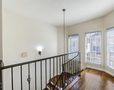 5813 Washington Avenue - Photo Thumbnail 21