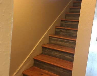7952 Grove Ridge Drive - Photo Thumbnail 11