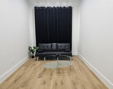 4217 Hare Street - Photo Thumbnail 11