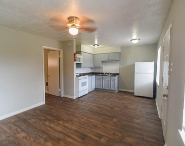 311 Campbell Avenue - Photo Thumbnail 2