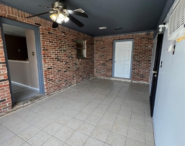 3613 Sparrow Street - Photo Thumbnail 8