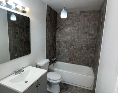3613 Sparrow Street - Photo Thumbnail 7