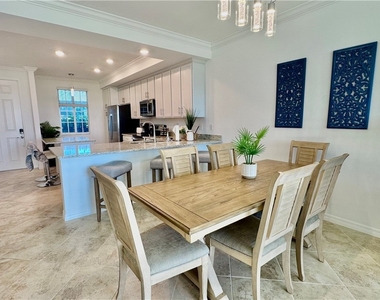 43030 Greenway Boulevard - Photo Thumbnail 3