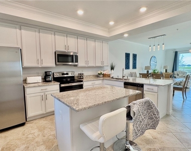 43030 Greenway Boulevard - Photo Thumbnail 10