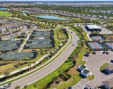 15940 Grassland Lane - Photo Thumbnail 9
