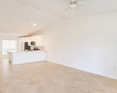 15940 Grassland Lane - Photo Thumbnail 3