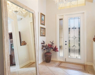 10514 Bella Vista Drive - Photo Thumbnail 6