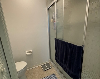 13226 Whitehaven Lane - Photo Thumbnail 10