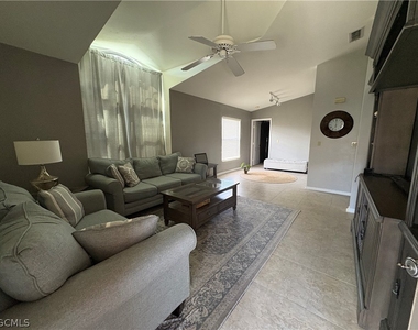 13226 Whitehaven Lane - Photo Thumbnail 5