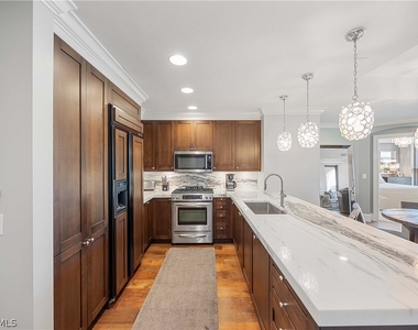 9123 Strada Place - Photo Thumbnail 7