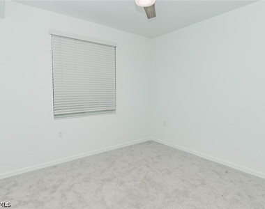 5583 Double Eagle Circle - Photo Thumbnail 7