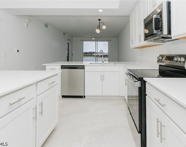 5583 Double Eagle Circle - Photo Thumbnail 2