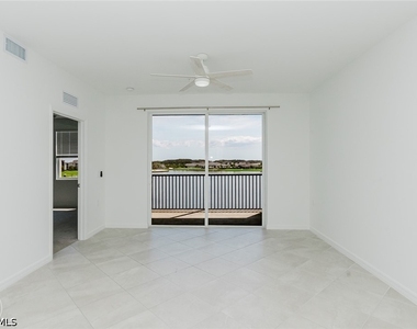 5583 Double Eagle Circle - Photo Thumbnail 9