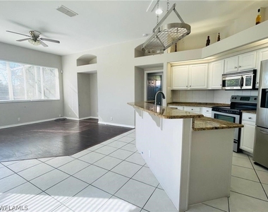 2271 Eaton Lake Court - Photo Thumbnail 7
