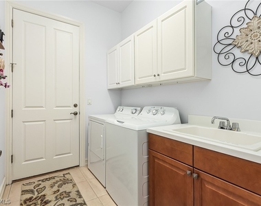 12595 Grandezza Circle - Photo Thumbnail 15