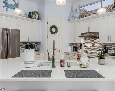 12595 Grandezza Circle - Photo Thumbnail 3