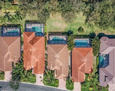 12595 Grandezza Circle - Photo Thumbnail 21