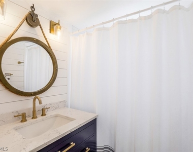 5501 Heron Pt Drive - Photo Thumbnail 17