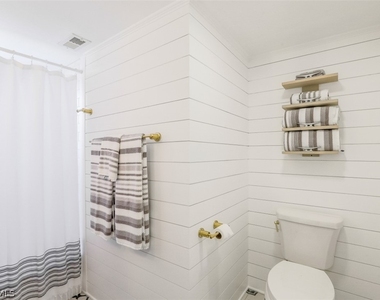5501 Heron Pt Drive - Photo Thumbnail 18