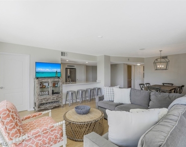 5501 Heron Pt Drive - Photo Thumbnail 6