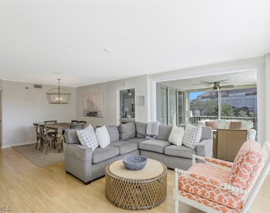 5501 Heron Pt Drive - Photo Thumbnail 4