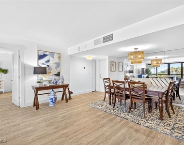 4001 Gulf Shore Boulevard N - Photo Thumbnail 6
